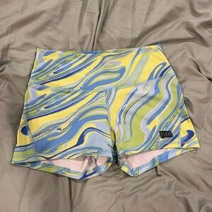Apex Swirl Booty Short Fleo